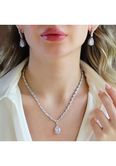 Damla Taşlı Işıltılı Gümüş Set Gümüş