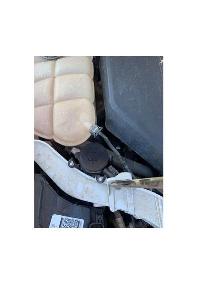 Ford Focus Ön Cam Yıkama Sıvısı Kapağı