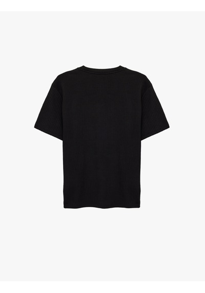 Koton Regular Fit Dokulu Kısa Kollu Basic Bisiklet Yaka Tişört Siyah 6sam10054mk Siyah