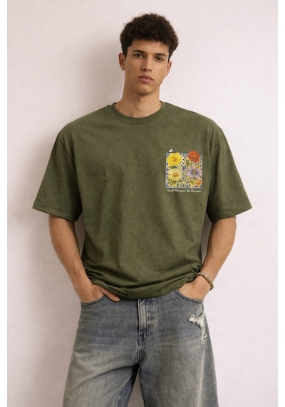 Tarz Cool Erkek Floral Baskılı Tişört Oversize Fit, Sırt Desenli Small Moments Big Memories Haki