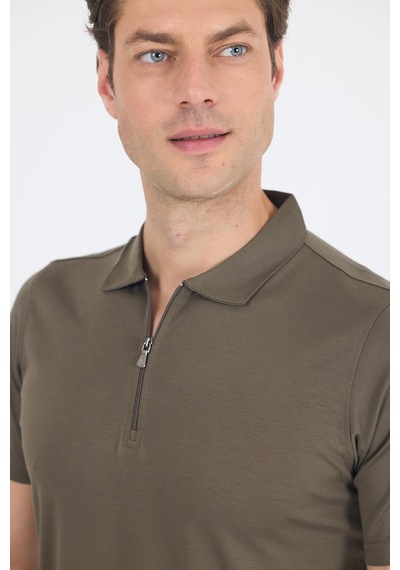 Koyu Haki Kısa Kol Düz Suprem Polo Yaka Cepsiz Esnek Casual Slim Fit Tişört 1011250161 720 Koyu Haki Koyu Haki Kısa Kol Düz Suprem Polo Yaka Cepsiz Esnek Casual Slim Fit Tişört 1011250161 720 Koyu Haki