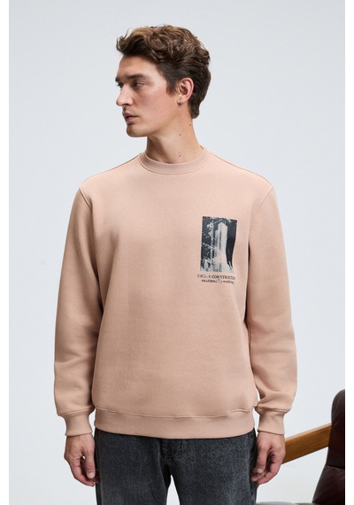 Grimelange LUCIAN Erkek Göğsü Ve Sırtı Baskılı Yuvarlak Yaka Regular Fit Vizon Sweatshirt