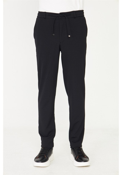 Siyah Bağcıklı Modern Kesim Jogger Pantolon Siyah