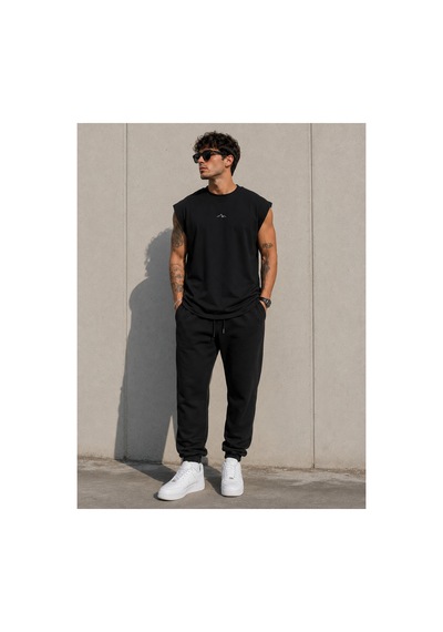 Herkesemoda Dağ Baskı Detaylı Sıfır Kol Bisiklet Yaka T-shirt Siyah