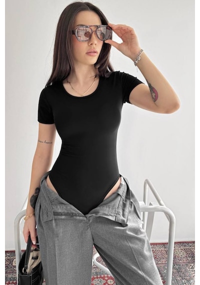 Basic Body Kadın Kısa Kollu Pamuklu Esnek Bodysuit Siyah
