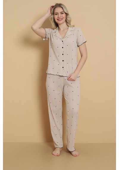 Wordex Mirano 1712 Minik Kalp Desenli Pointel İnce Kumaş Düğmeli Kısa Kollu Kadın Pijama Takımı Bej Wordex Mirano 1712 Minik Kalp Desenli Pointel İnce Kumaş Düğmeli Kısa Kollu Kadın Pijama Takımı Bej