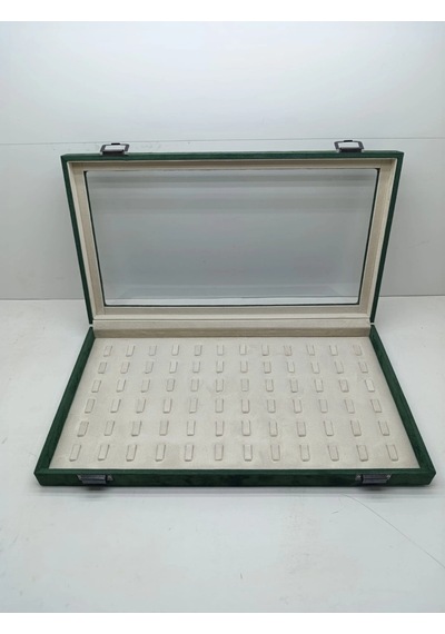 Yeni Cam Kapaklı Süet Yeşil Kumaş 45 Cm / 25 Cm Tırnaklı Yüzük Tablası