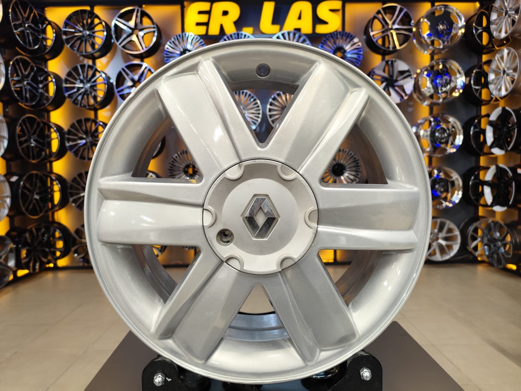 4 Adet Renault 6.5 16 4 100 Et43 60.1 Sılver Jant Revize Edilmiş Takım