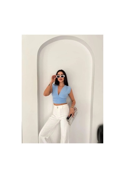 Butik İstanbul Vatkalı Kolsuz V Yaka Drapeli Crop Bluz Likralı Fit - Bebek Mavisi