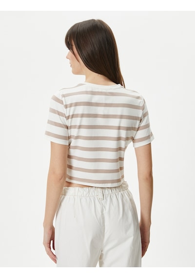 Koton Crop Tişört Bisiklet Yaka Kısa Kollu Pamuklu Bej Çizgili 4sak50013ek 4SAK50013EK0S5 Ekru Koton Crop Tişört Bisiklet Yaka Kısa Kollu Pamuklu Bej Çizgili 4sak50013ek 4SAK50013EK0S5 Ekru