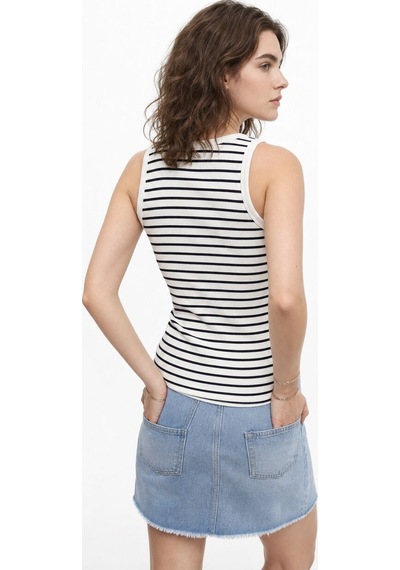 LOFT Slim Fit Kadın Atlet Lf2042559 Q1.v1 Beyaz LOFT Slim Fit Kadın Atlet Lf2042559 Q1.v1 Beyaz