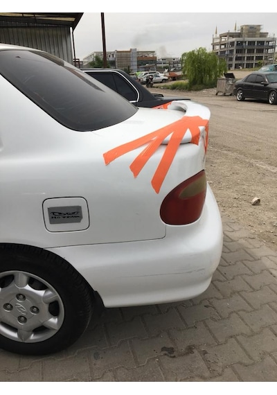 Hyundai Accent Yumurta Kasa Bagaj Spoileri - Işıklı