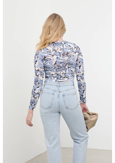 Pencere Detaylı Jakarlı Crop Top 001
