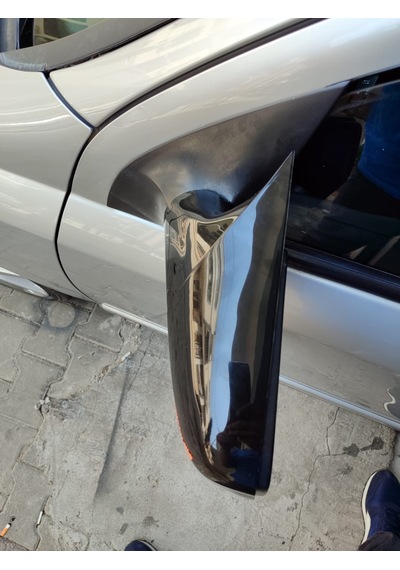 Astra G Yarasa Ayna Kapağı Plastik Parlak Siyah
