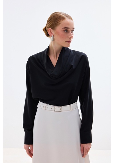 Sateen Degaje Yaka Bluz - Siyah-136731 Siyah