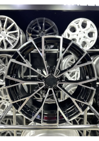 18'' 5x112 Golf R Warmenau Black Diamond Jant Modeli