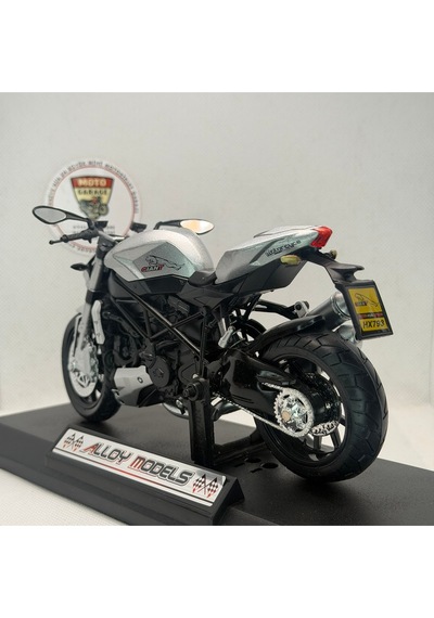 Ducati Streetfighter 1:12 Ölçekli Giant Model Motosiklet - Oyuncak Ve Koleksiyonluk