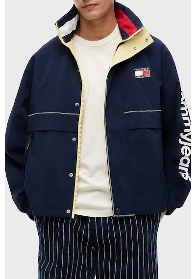 Tommy Jeans Logolu Oversize Su İtici Saklanabilir Kapüşonlu Mont Erkek Mont Dm0dm23225 C1g Lacivert Tommy Jeans Logolu Oversize Su İtici Saklanabilir Kapüşonlu Mont Erkek Mont Dm0dm23225 C1g Lacivert