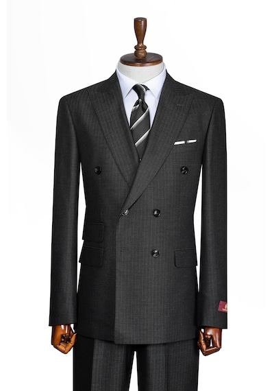 İlayda Emir Luxury, İtalyan Kesim, Slim Fit, Kruvaze, Çizgili, Erkek Takım Elbise Antrasit - Gri İlayda Emir Luxury, İtalyan Kesim, Slim Fit, Kruvaze, Çizgili, Erkek Takım Elbise Antrasit - Gri