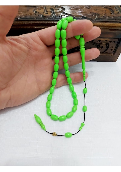 Ramazan Güneş Usta Eseri Eski Bowling Topu Eski Katalin Yumurta Kesim Tesbih... Ölçü: 7 X 11,5 Açık Yeşil