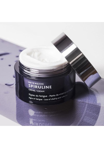 Intensive Spirülina İçeren Yorgun Görünüme Karşı Işıltı Etkili Cilt Yenileyici Krem 50 Ml