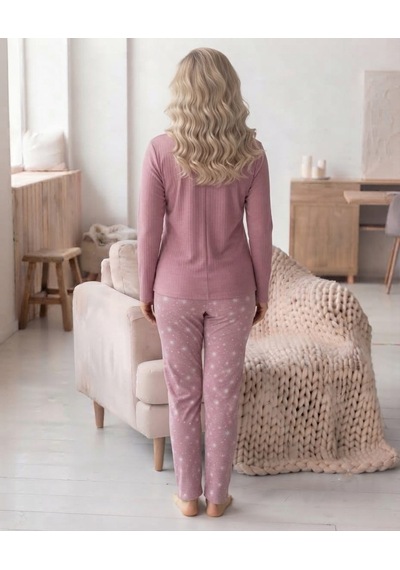Eyfuze Kadın Kışlık Büyük Beden Curve Nakışlı Desenli Yakası Düğmeli Uzun Kollu Pijama Takımı Koyu Pembe Eyfuze Kadın Kışlık Büyük Beden Curve Nakışlı Desenli Yakası Düğmeli Uzun Kollu Pijama Takımı Koyu Pembe