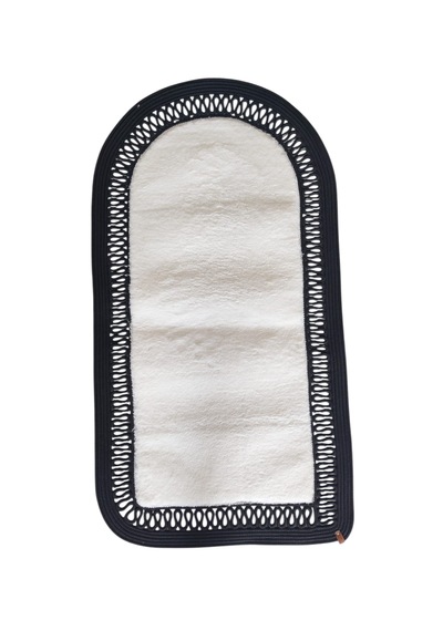 Nakkaş Home Peluşlu Jüt Seccade 60x120 Yumuşak Dokulu Kaydırmaz Taban Siyah&beyaz Siyah - Beyaz
