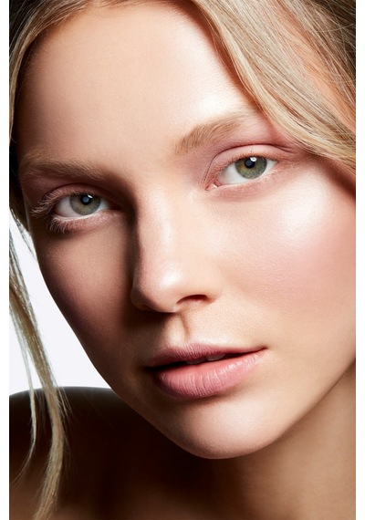 M.a.c Mineralize Skinfinish Aydınlatıcı Pudra Soft & Gentle 10 G