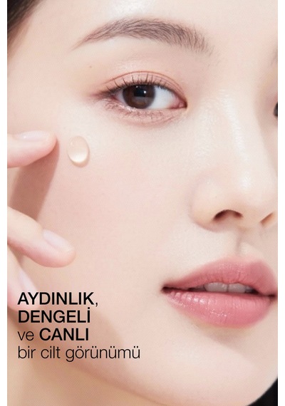 C Vitamini Aydınlatıcı Ve Ton Eşitleyici Bakım Serumu 20ml