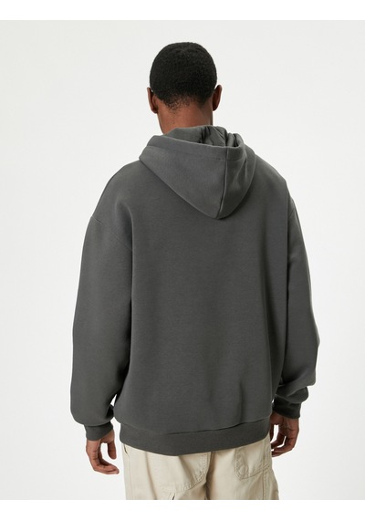 Koton Oversize Sweatshirt Kapşonlu Uzun Kollu Kanguru Cep Detaylı Şardonlu Gri 5wam70017mk Gri Koton Oversize Sweatshirt Kapşonlu Uzun Kollu Kanguru Cep Detaylı Şardonlu Gri 5wam70017mk Gri