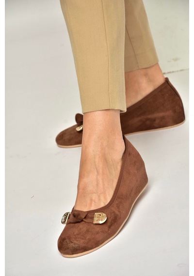 Fox Shoes Y250750702 Kahverengi Süet Alçak Dolgu Tabanlı Kadın Ayakkabı Kahverengi