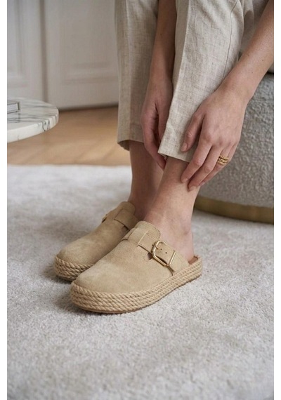 Fox Shoes Y596148502 Bej Süet Önü Kapalı Sabo Terlik
