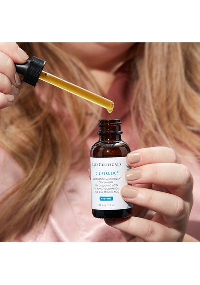 Kırışıklık Görünümü Ve Sıkılık Kaybı Problemleri İçin Saf C Vitamini C E Ferulic Serum 30 Ml