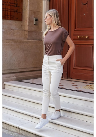 Jument Kadın Modal Penye Geniş Sıfır Yaka Düşük Omuzlu Apoletli Kısa Kol T-shirt Bluz-kahve Kahve Jument Kadın Modal Penye Geniş Sıfır Yaka Düşük Omuzlu Apoletli Kısa Kol T-shirt Bluz-kahve Kahve