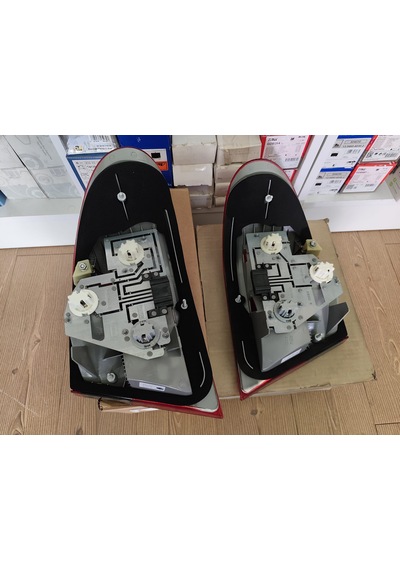 Mercedes W210 Dış Stop Takımı Ulo A2108208264 A2108208164 Dış Stop Takımı