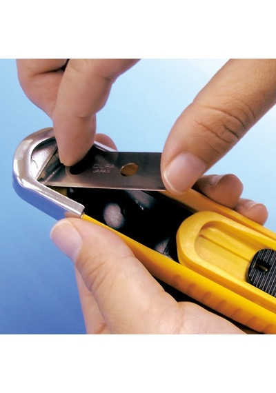 Olfa Sk-8 Otomatik Geri Kapanan Bıçaklı Profesyonel Maket Bıçağı