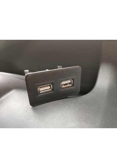 Renault Trafic 2 İçin Usb/aux Kasası