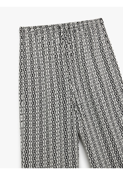 Koton Beli Bağcıklı Viskon Düz Paça Pantolon Siyah Desenli 5sal40043ıw Siyah Desenli Koton Beli Bağcıklı Viskon Düz Paça Pantolon Siyah Desenli 5sal40043ıw Siyah Desenli