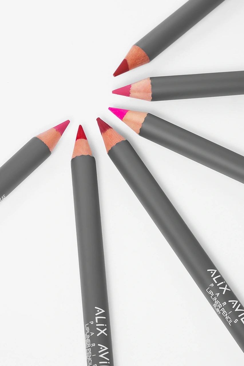 Alix Avien Uzun Süre Kalıcı Dağılma Yapmayan Nemlendirici Dudak Kalemi Lipliner Pencil 18 Raspberry Marmalade