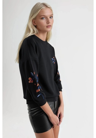 Fiolin Modal Dokulu İşlemeli Bisiklet Yaka Sweatshirt siyah