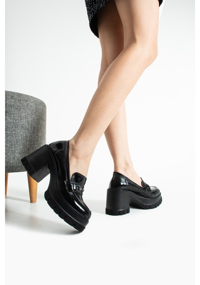 Dabab Shoes Chonora Kadın Siyah Rugan Zincir Detaylı Kalın Taban Topuklu Loafer
