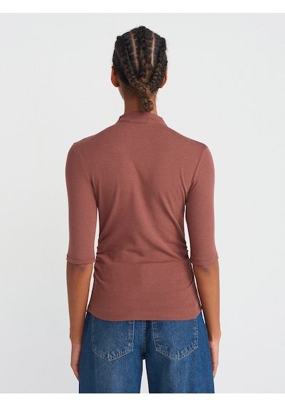 Dilvin 31470 Dik Yaka Büzgülü T-shirt Kahverengi Kahve