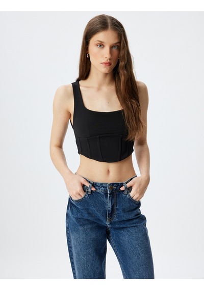 Koton Crop Korse Görünümlü Üst Kolsuz Kare Yaka Siyah 5wak10254ek Siyah