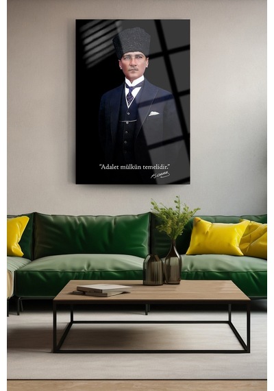 Atatürk Vatan Bayrak Hukuk Bürosu Cam Tablo Modern Duvar Dekoru Uv Baskılı Canlı Renkler Ev Ve İş Yeri Yeni Ev Hediyesi 4mm Kırılmaz Cam