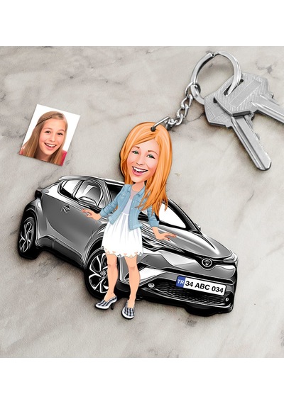 Kişiye Özel Bayan Toyota C-Hr Figürlü Plakalı Ahşap Karikatür Ana