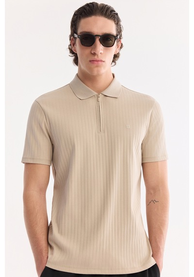 Avva Erkek Bej Kıvrılmaz Polo Yaka Fermuarlı %100 Pamuk Regular Fit T-shirt A61y1038