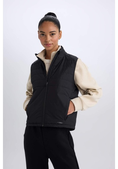 DeFactoFit Su İtici Regular Fit Fermuarlı Sporcu Yelek D6081AX25SPBK81 Siyah