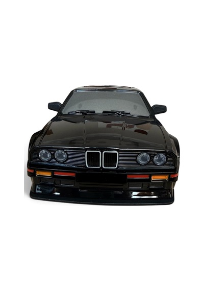Bmw E30 Model Araba Uzaktan Kum.şarjlı 4x4 Drift Yapan 2.4g 1:16 Ölçek 30 Cm