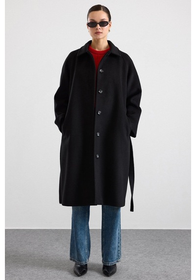 Olcay Gömlek Yaka Oversize Ara Boy Kaban Siyah 3194