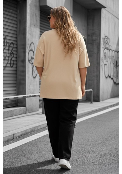 Mily Kadın Büyük Beden Battal Basic Bisiklet Yaka Pamuklu T-shirt Rahat Kesim Unisex Sevgili Kombini Taş Rengi Mily Kadın Büyük Beden Battal Basic Bisiklet Yaka Pamuklu T-shirt Rahat Kesim Unisex Sevgili Kombini Taş Rengi